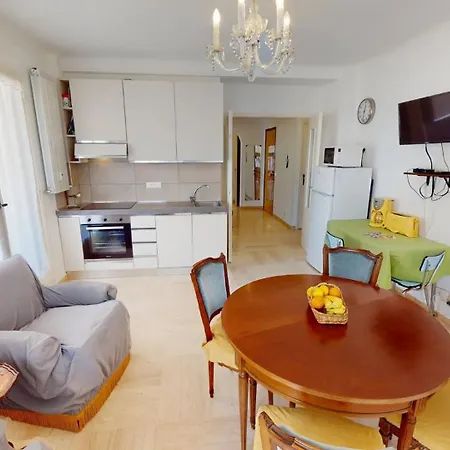 Appartement 86sc - 3p Avec Balcon Proche